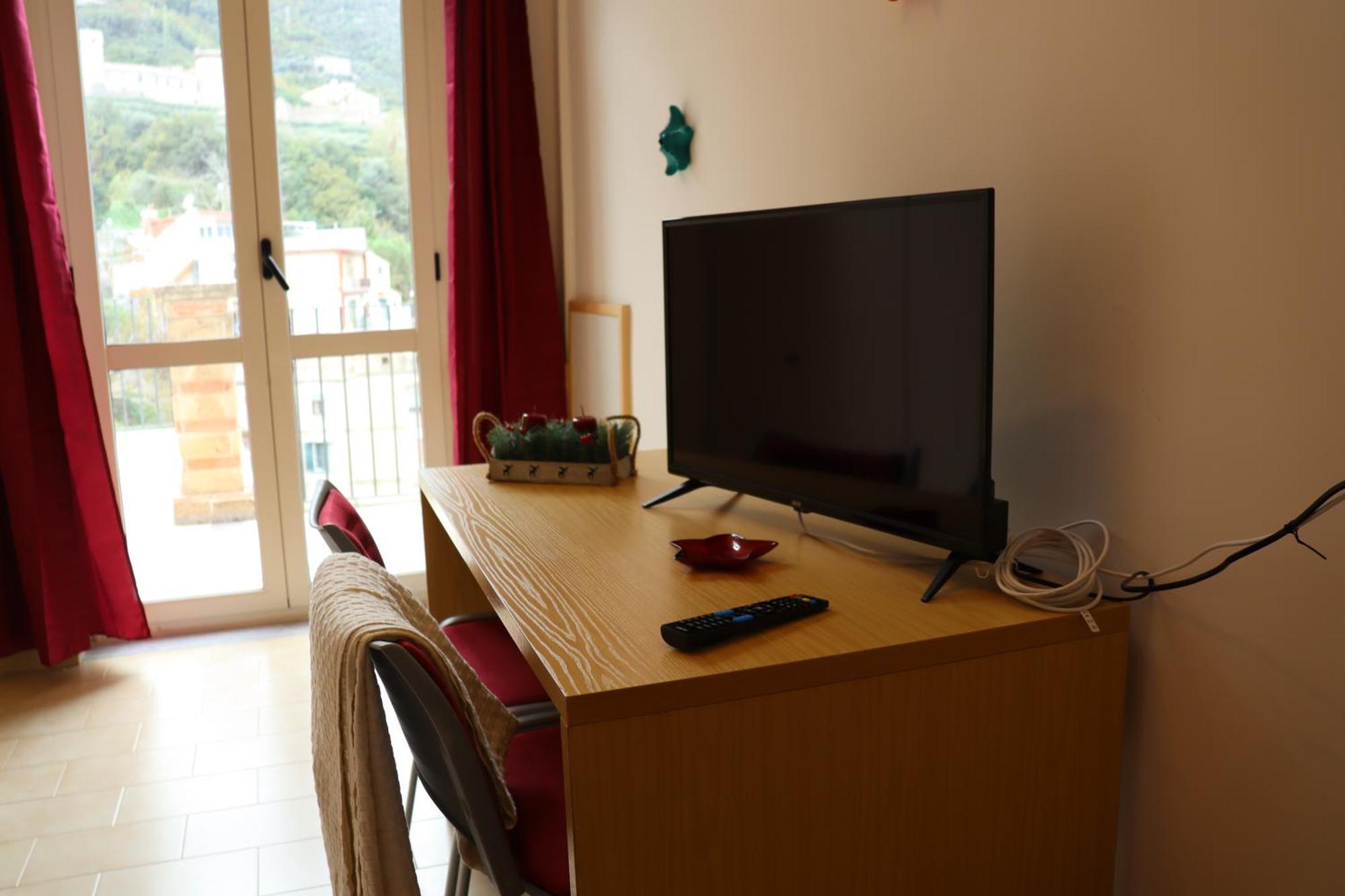Stabia Gulfview Hostel Castellammare di Stabia Bagian luar foto